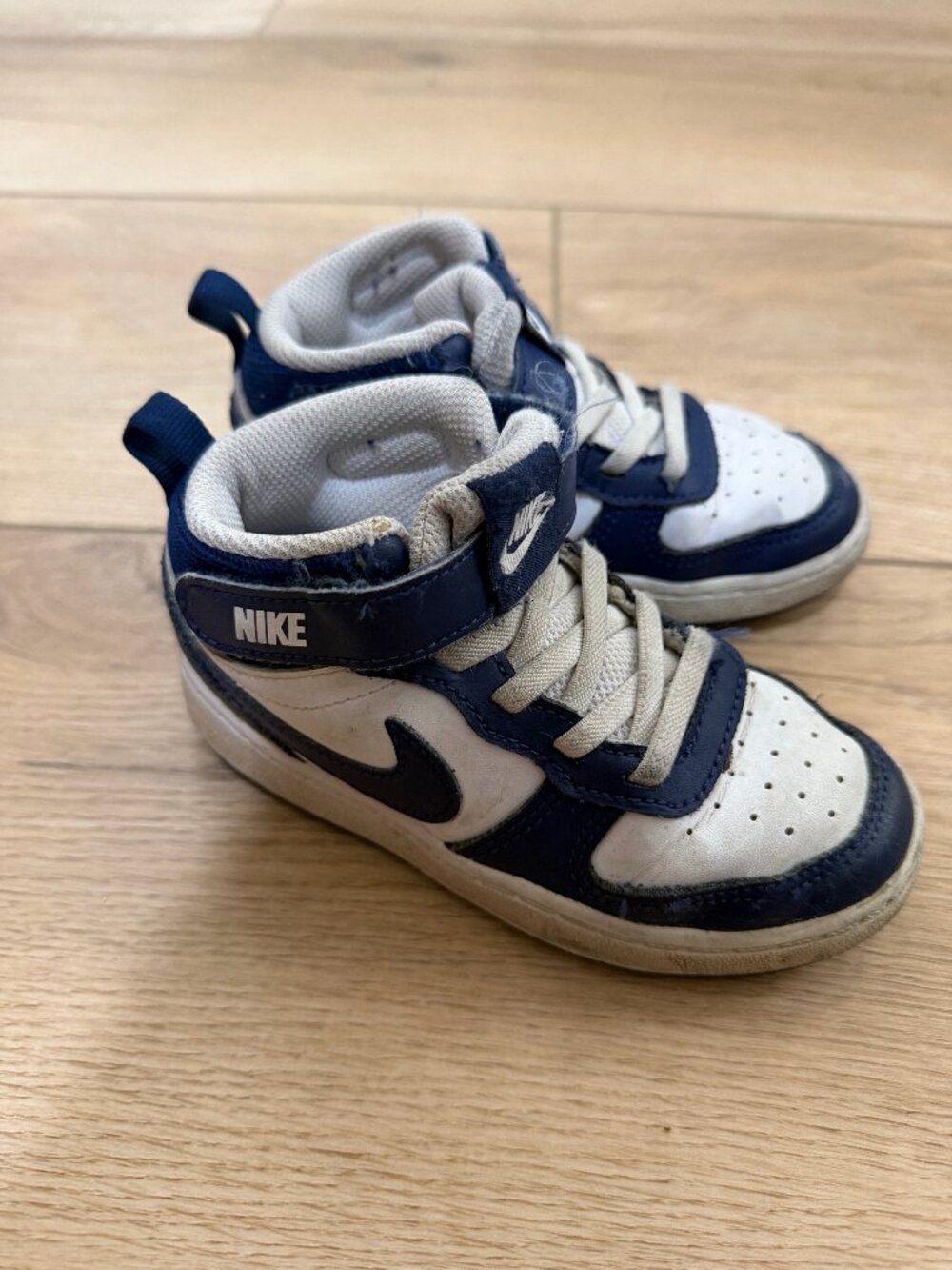 Nike Court Borough Mid 2 Toddler Sneakers, Size 9C, White Navy Blue